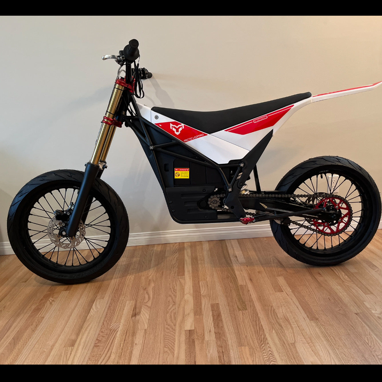 Red-official-arctic-leopard-dirt-bike-our brands-elusiveecycles-EXT-560-EXT620-EXT680-EXT800-dual-dualpurpose-wheelset